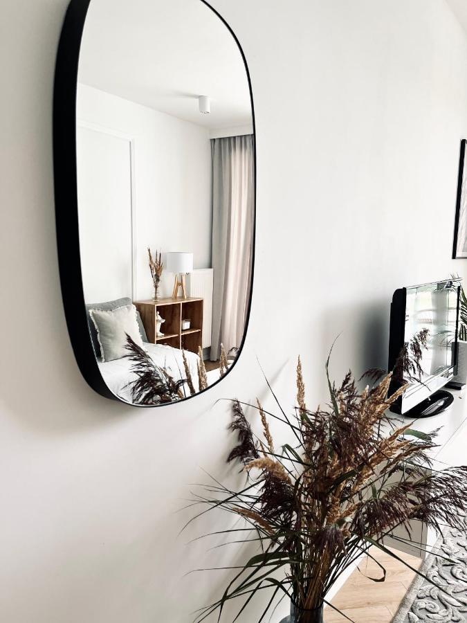 Westin House 130 Apartment